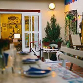 mezestoran-dvoriste-grcki-restorani-368064